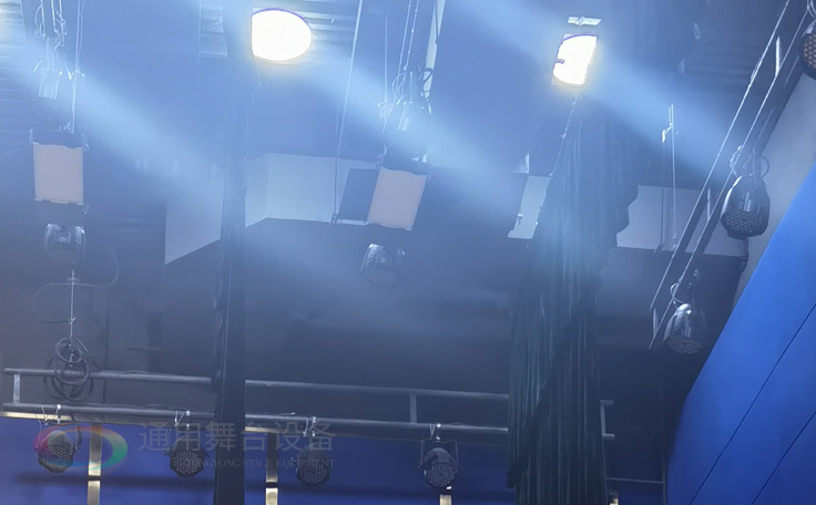 劇場劇院常規舞臺燈光、舞臺吊桿布置