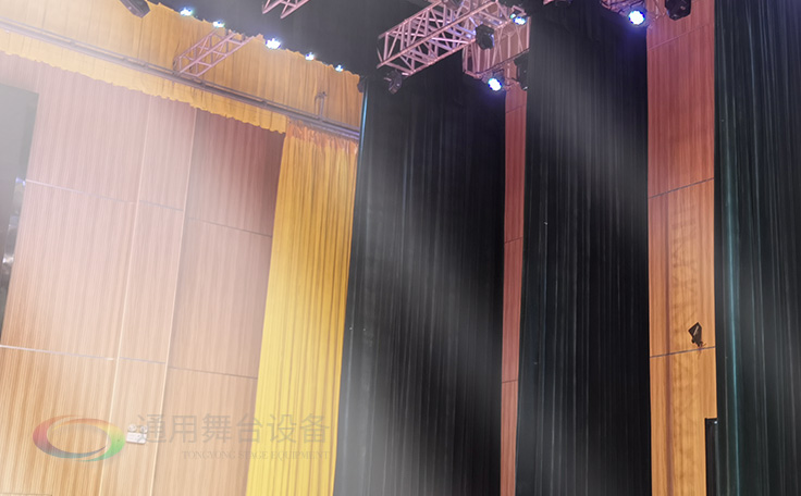 舞臺阻燃幕布技術升級，安全與創新并重